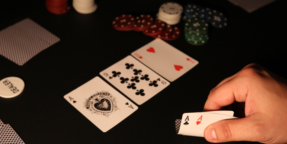 Poker optimal bluffing frequency definition