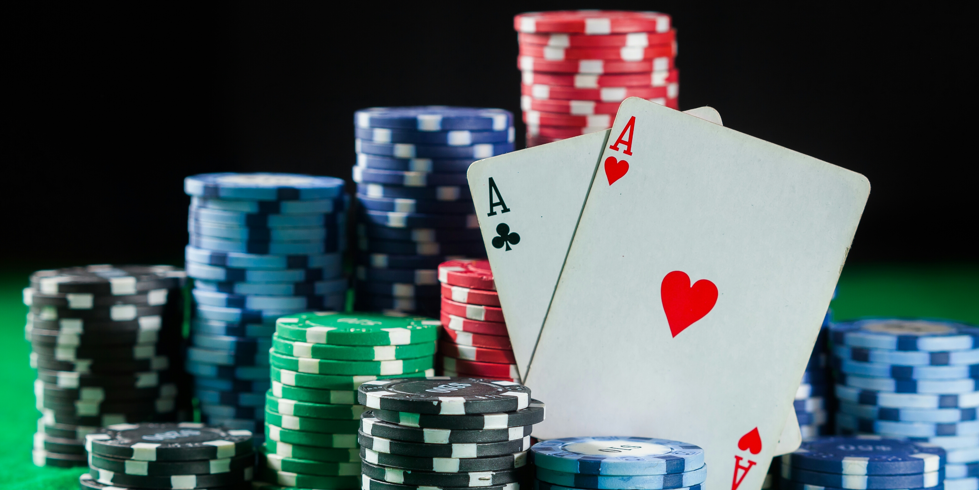 The 15 Best Poker Chip Sets to Buy Today | Gamblers Daily Digest