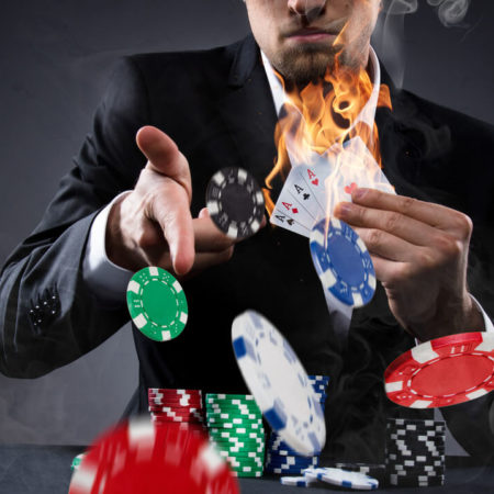 Lucky Poker Player Wins Nearly Half a Million Dollars in Las Vegas