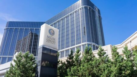 Detroit Casino Workers Reject Tentative Deal at MGM Grand, Continue Striking