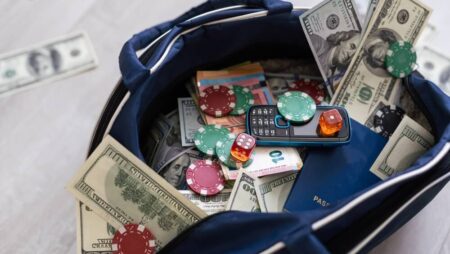 Burglars Hit New York Home Poker Game